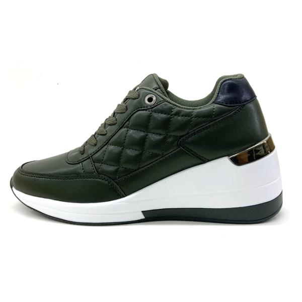 Customized Womens Cross Trainer With Lace Up Fastening Textile Lining