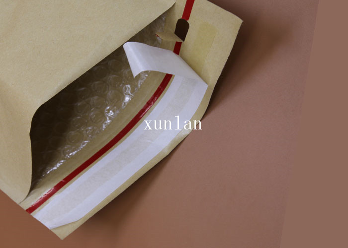 Self Sealed Kraft Paper Bubble Mailers 4 * 10 Inch PE Material With Any Color