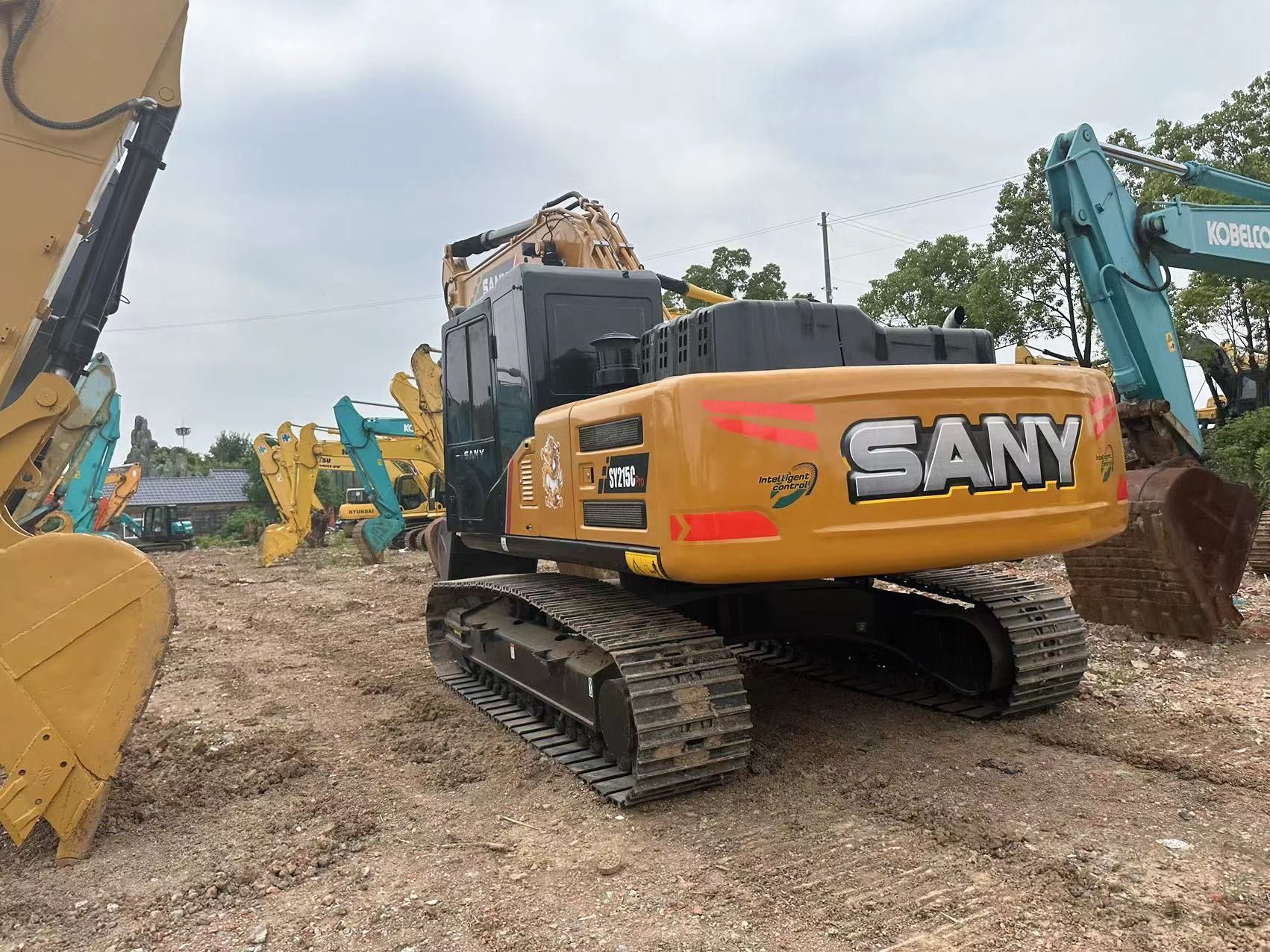 Secondhand SANY Digger SY215C Used 21.5on Medium Type Crawler Excavator