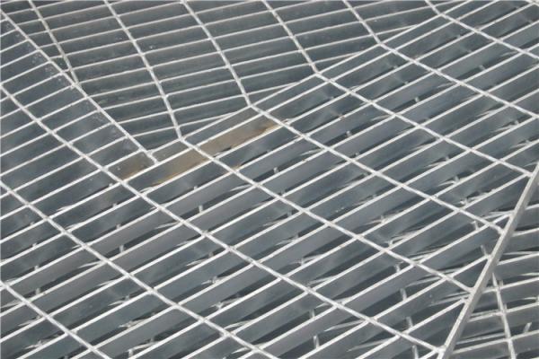 Buy cheap Heavy Duty Driveway Drainage Grates Serrated Tooth Hdg Grating from wholesalers