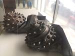Rock Teeth Hard Rock Drilling Bucket 40rpm Welding Type Roller Bits Detachable