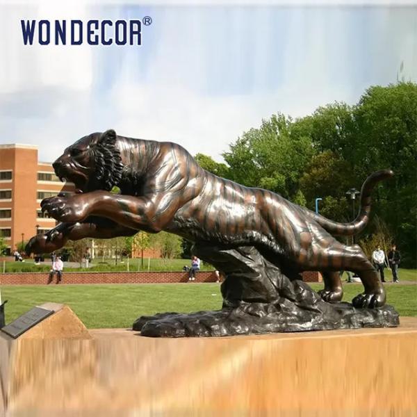 Buy cheap Life Size Hand Made Bronze Tiger Sculpture School Decoration from wholesalers