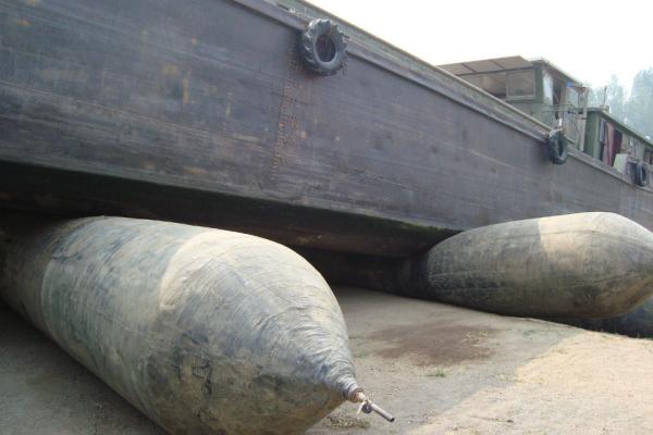 High Pressure Marine Rubber Airbags Launching With Service Life 6-8 Years D1M
