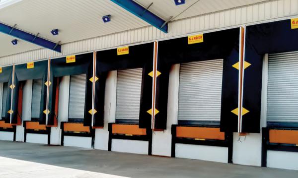 Pvc Seal Airbag Inflatable Dock Shelter Durable Equipping Steel Frame For