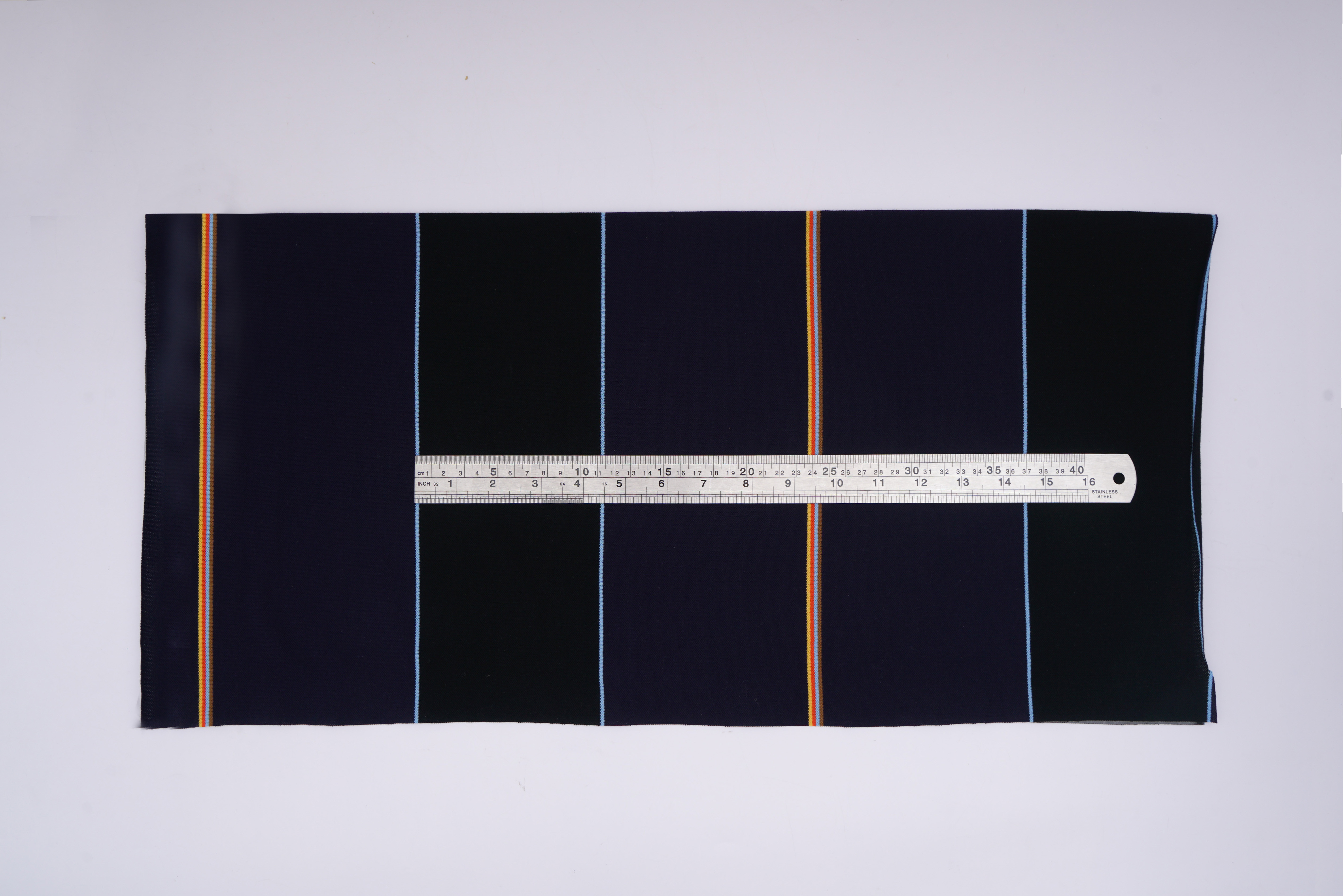 Moisture-Absorbing And Wear-Resistant Striped Knit Fabric