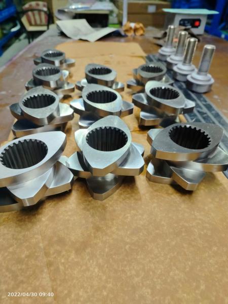 Buy cheap DIN Standard WR14 Twin Screw Extruder Parts Extruder Screw Elements from wholesalers
