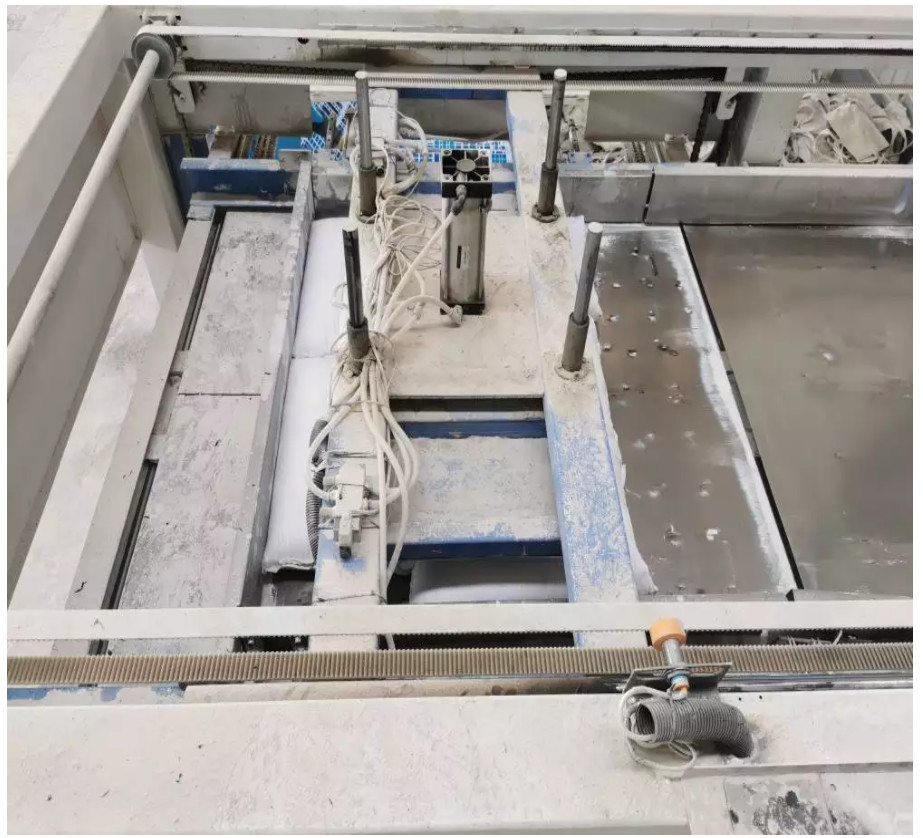 Automatic Flat Palletizer Stacker For Powder Bag / Particles Bag