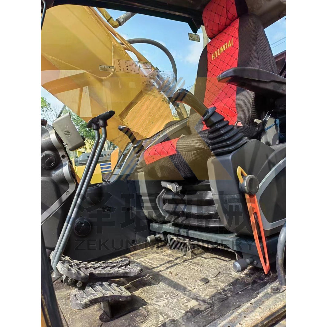 Used Hyundai 305LC-9T Excavator 1.38m3 Bucket 30,000 KG Weight