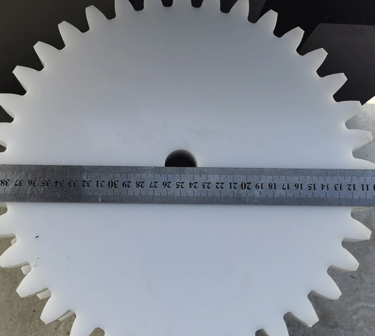 Round White PP industrial Machinery Disk Brush with Gear
