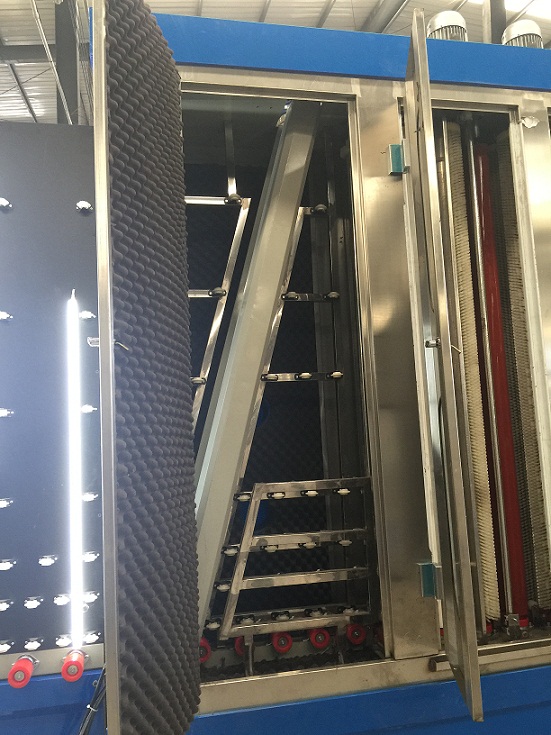Vertical glass washing machine