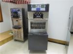 Commercial Three Flavor Ice Cream Machine / Gelato Ice Cream Maker Floor