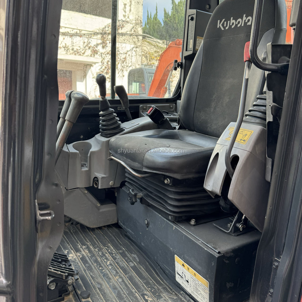 KX163 Kubota Excavator High Precision and Sturdy Arms for Your Construction Needs