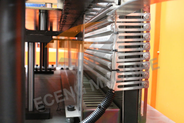 350ml 500ml 750ml Small Plastic Blow Molding Machine 380V 3PHASE