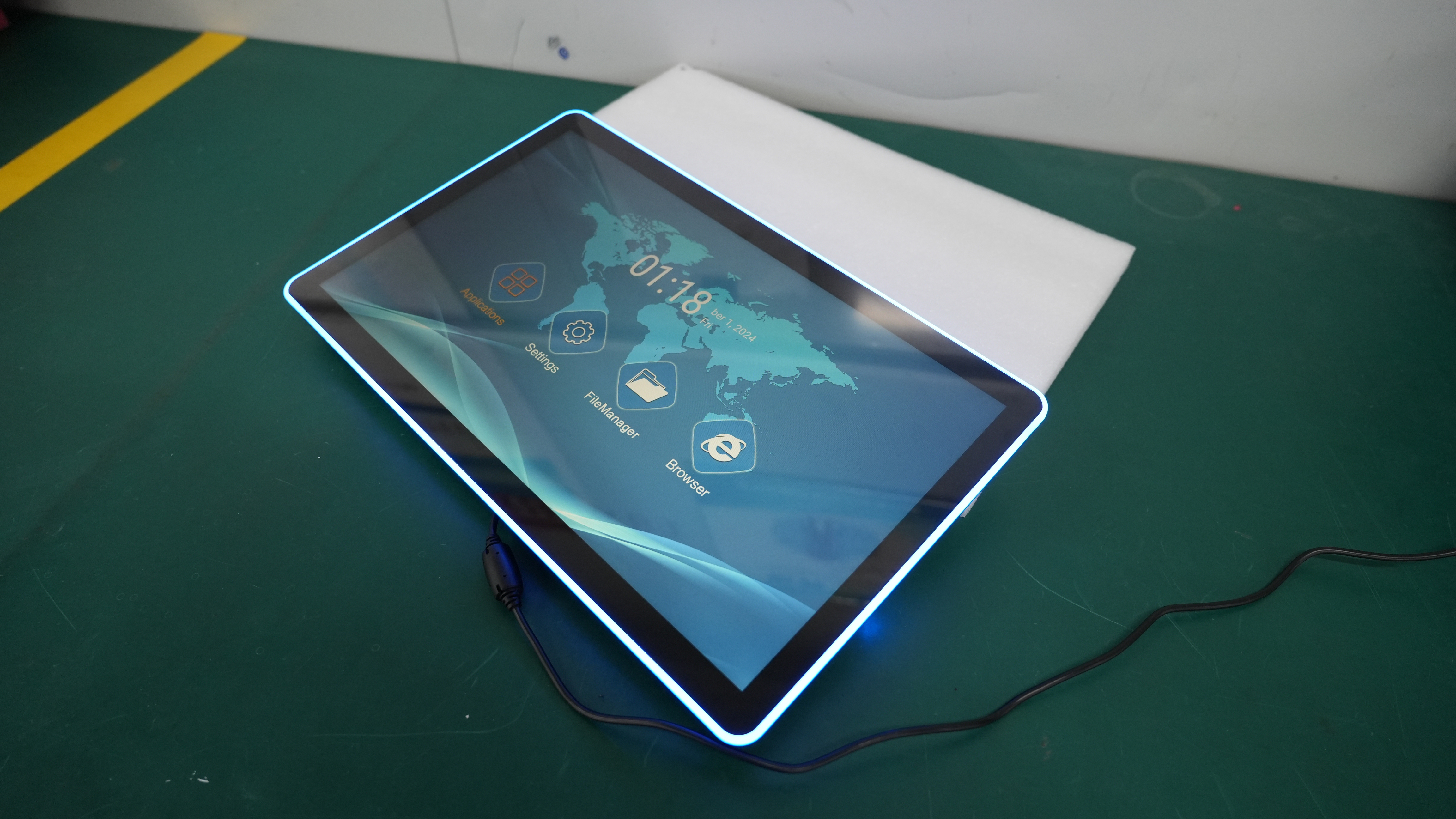 LED halo pcap touch monitor for POS terminal
