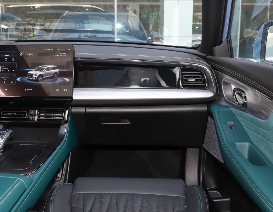 Hybrid Trumpchi GS8 2022 Dual Engine 2.0TM Four-wheel Drive 7 Seats SUV