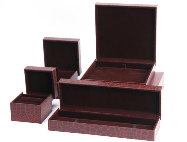 Earring Bracelet Mens Leather Jewelry Box Glossy Varnishing Surface For