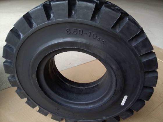 LK301 Pattern 6.5-10 Solid Forklift Tires, Heavy-Duty Solid Rubber Forklift