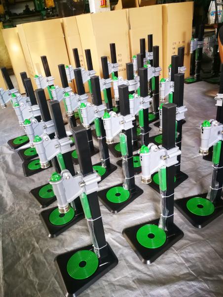 Quality Semi Automatic Bench Beer Bottle Capper 19 * 21 * 50cm Manual Operated for sale