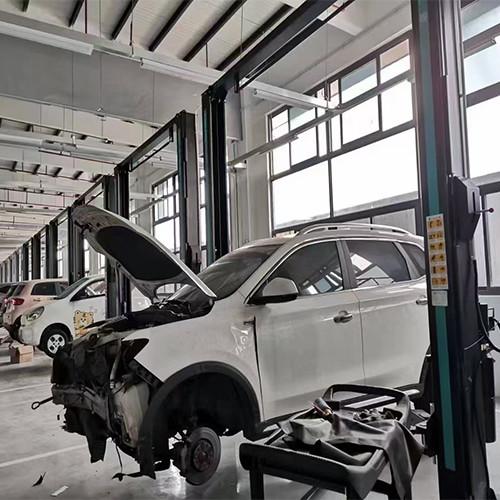 Buy cheap T240M-1 Hydraulic 2 Post Vehicle Lift For Quick Turnarounds from wholesalers