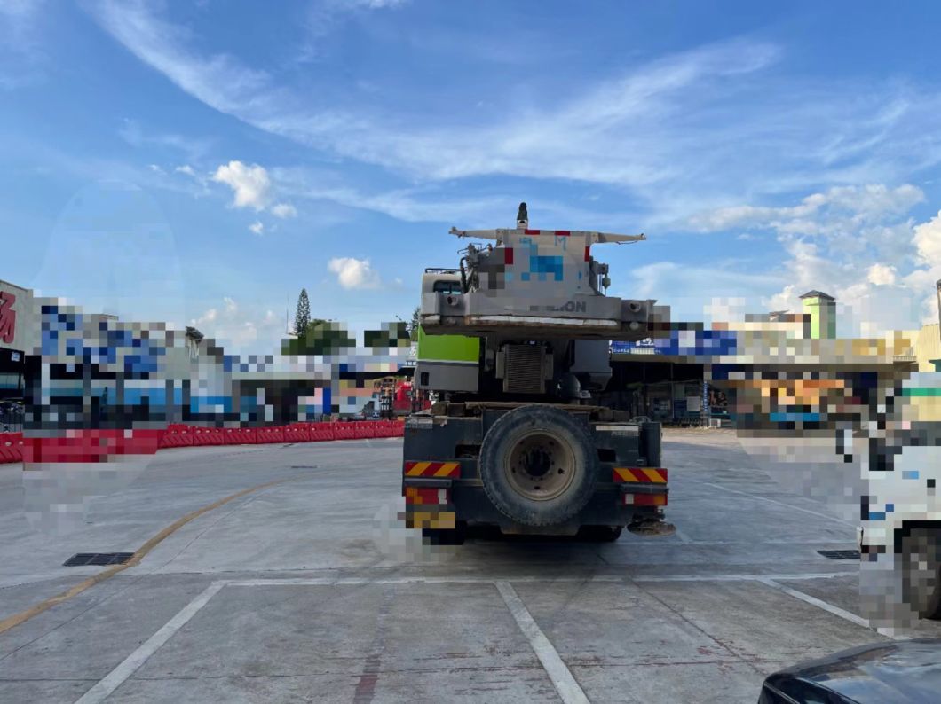 Zoomlion&prime;s 19 Year Hydraulic Mobile Crane Has The Best Price for 80 Tons