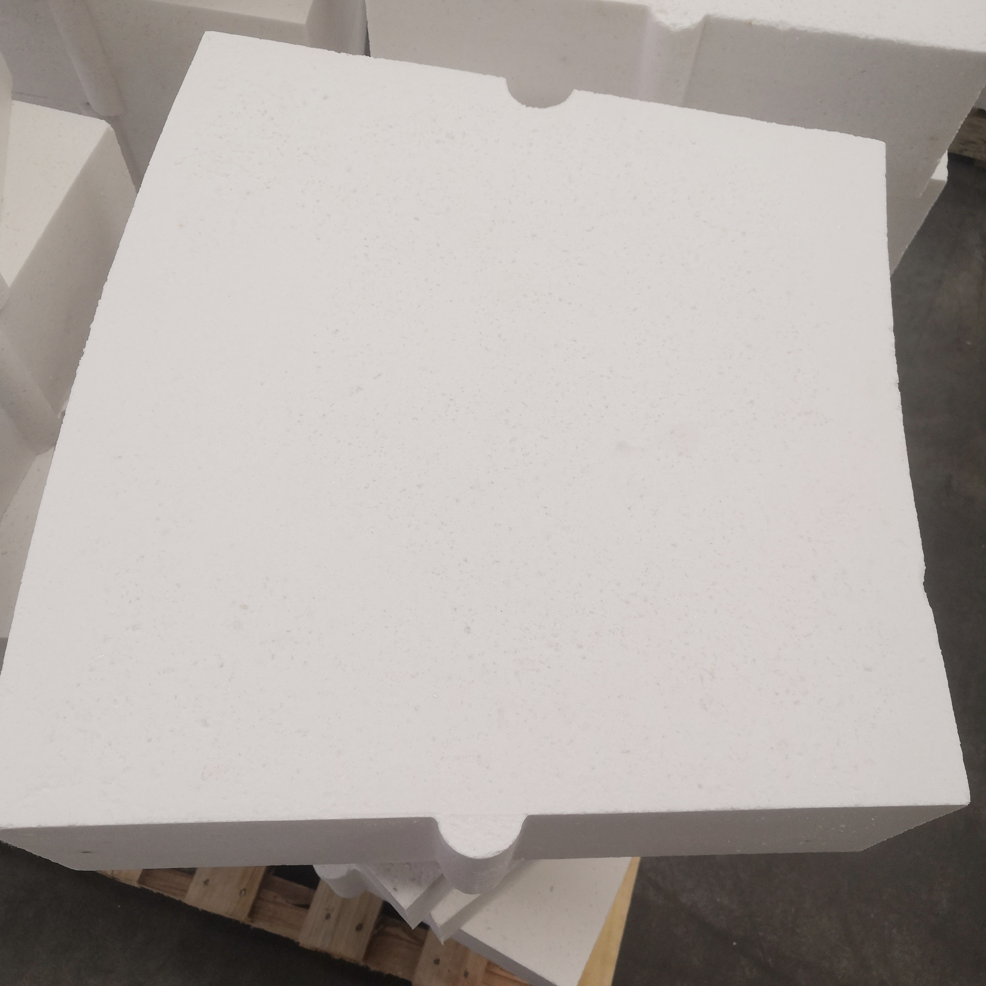 High Alumina Bauxite Carbon Black Furnace High Pure Alumina Mullite Corundum Refractory Brick