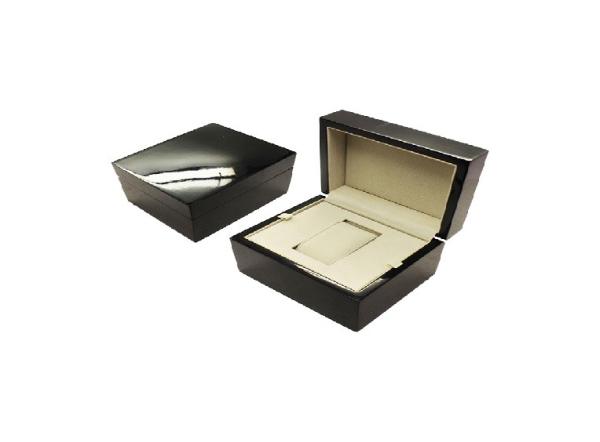 Buy cheap Wooden Watch Gift Box Customized logo IPQC Raw Material With Velvet Lining from wholesalers
