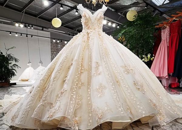 Buy cheap Luxury Golden Orange Ladies Bridal Gown Sleeveless Lace Beaded Princess Big Tail from wholesalers