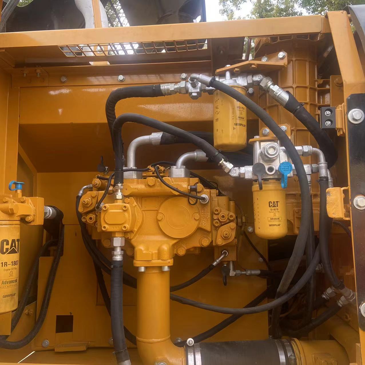 Original Hydraulic Valve Second Hand Cat Excavator 330D in Good Condition for Construction
