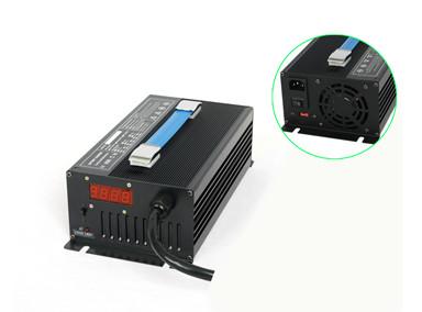 Motorcycle 900W Lithium Ion Battery Charger 14.6V 40A Apply To 12V 4S LiFePO4