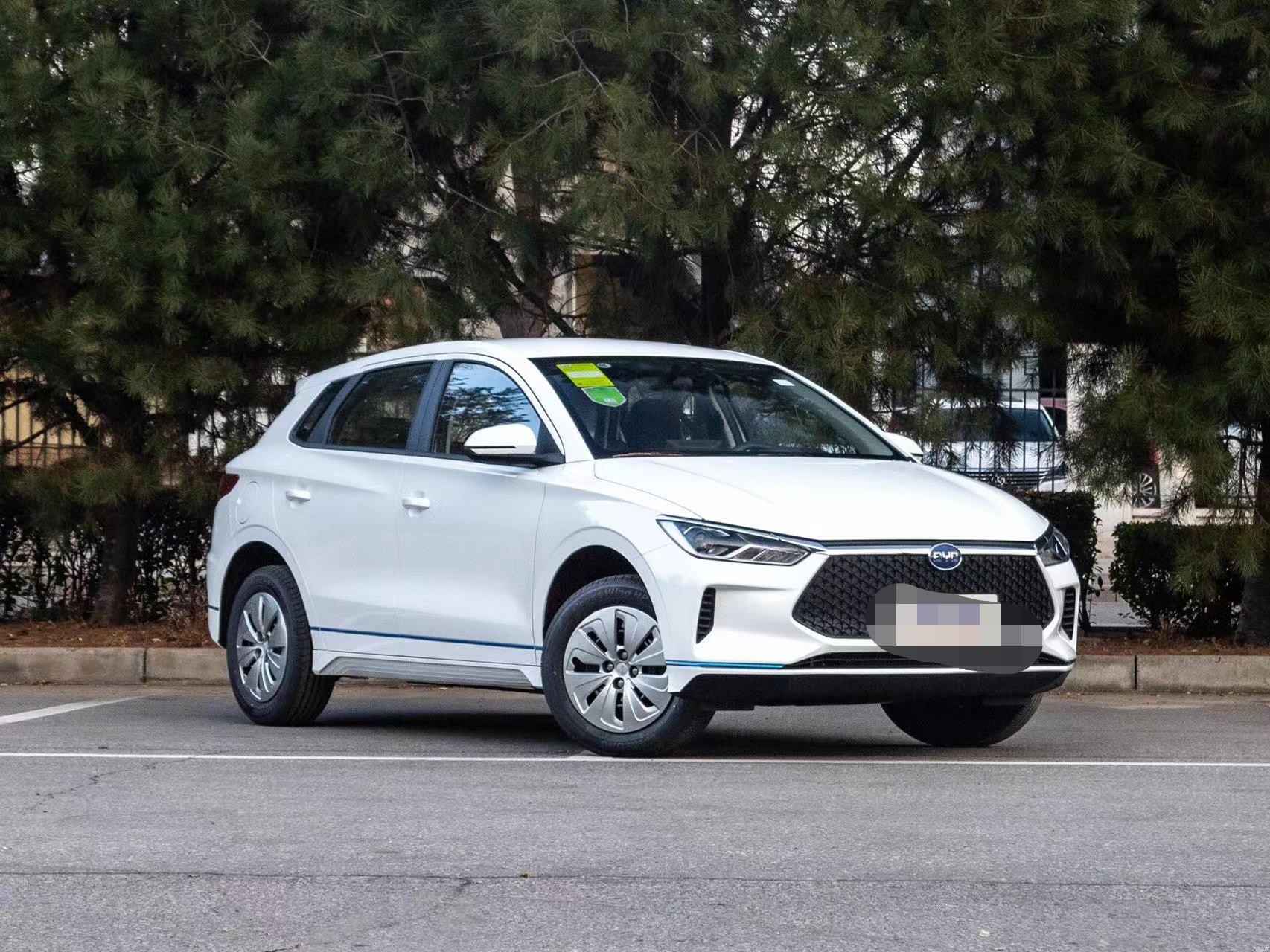 BYD E2 Ev Compact Suv Car 5 Seats Battery Range 401km New 2WD