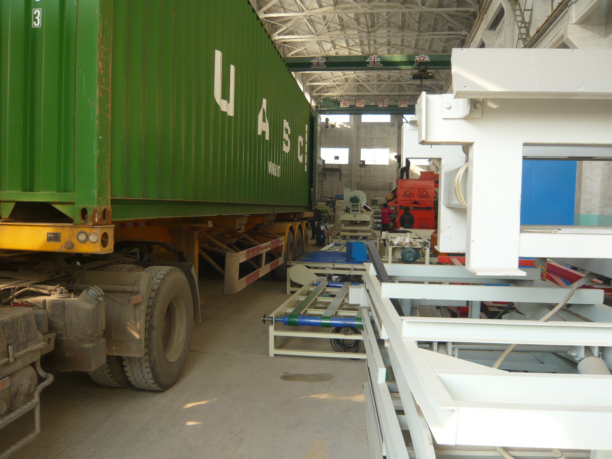 Fiber Cement And Sandwich Wall Panel Production Line With 2000 SQM Capacity