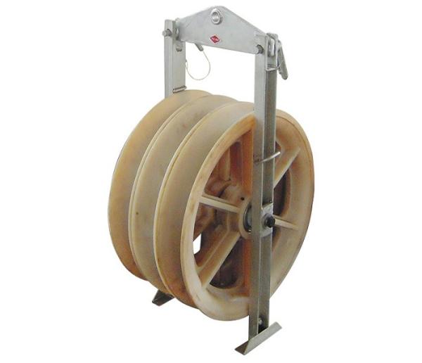 Buy cheap 916 * 110mm 5 Sheave ACSR 720 Conductor Stringing Blocks from wholesalers