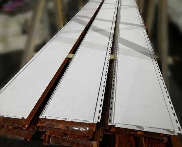 Buy cheap OHSAS18001 Certificate 3003 6105 Stock Aluminum Extrusion Profiles from wholesalers