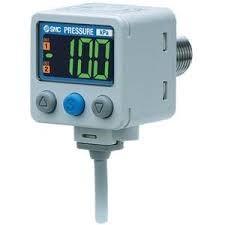 12-24VDC Smc Digital Pressure Gauge , High Efficiency Digital Vacuum Pressure
