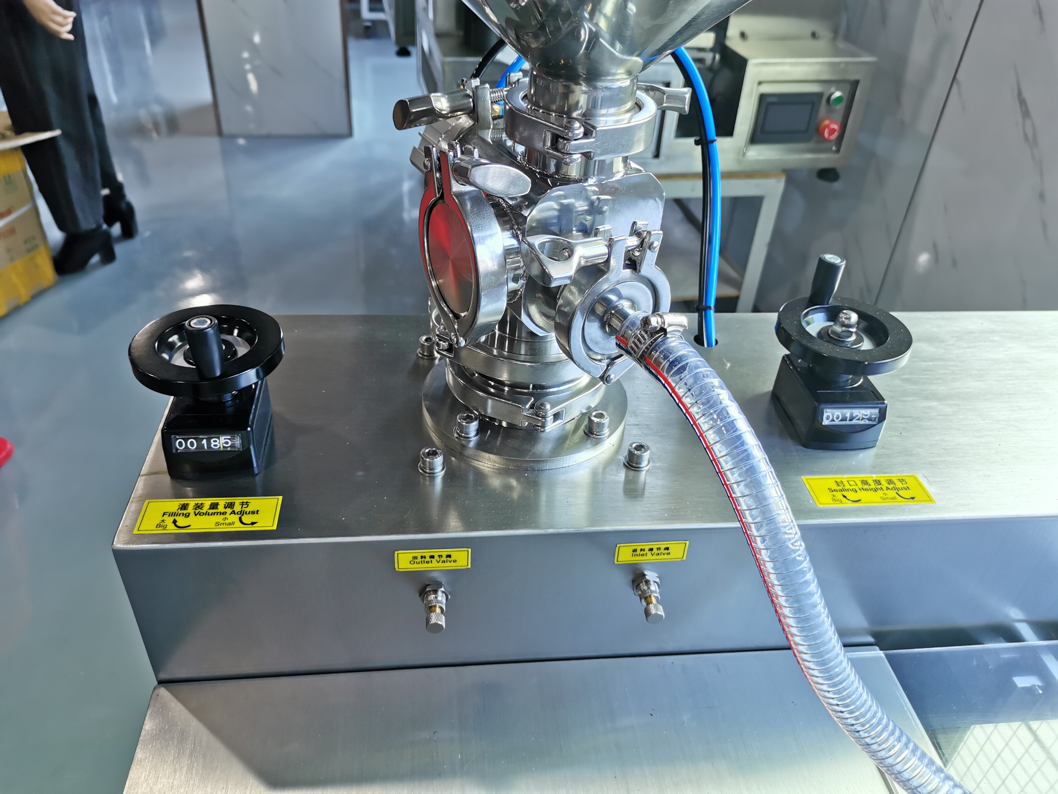 Ultrasonic Tube Automatic Filling Machine 20kHz Low Noise Level