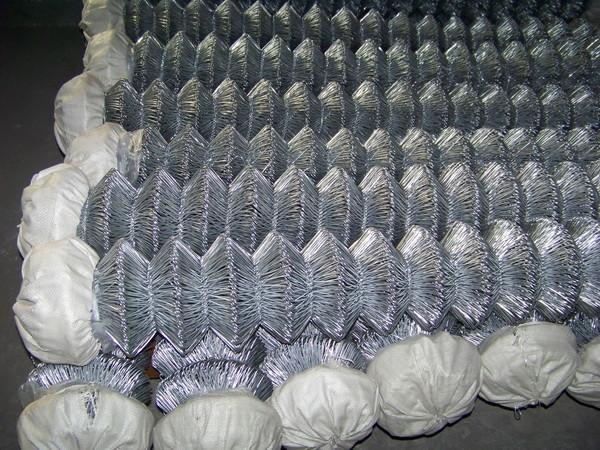 Buy cheap Hot Dipped Galvanized Woven 3.0mm Diamond Chain Link Fence from wholesalers