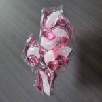 12g Red Pomegranate Scented Washing Machine Laundry Detergent Pods Plastic Box