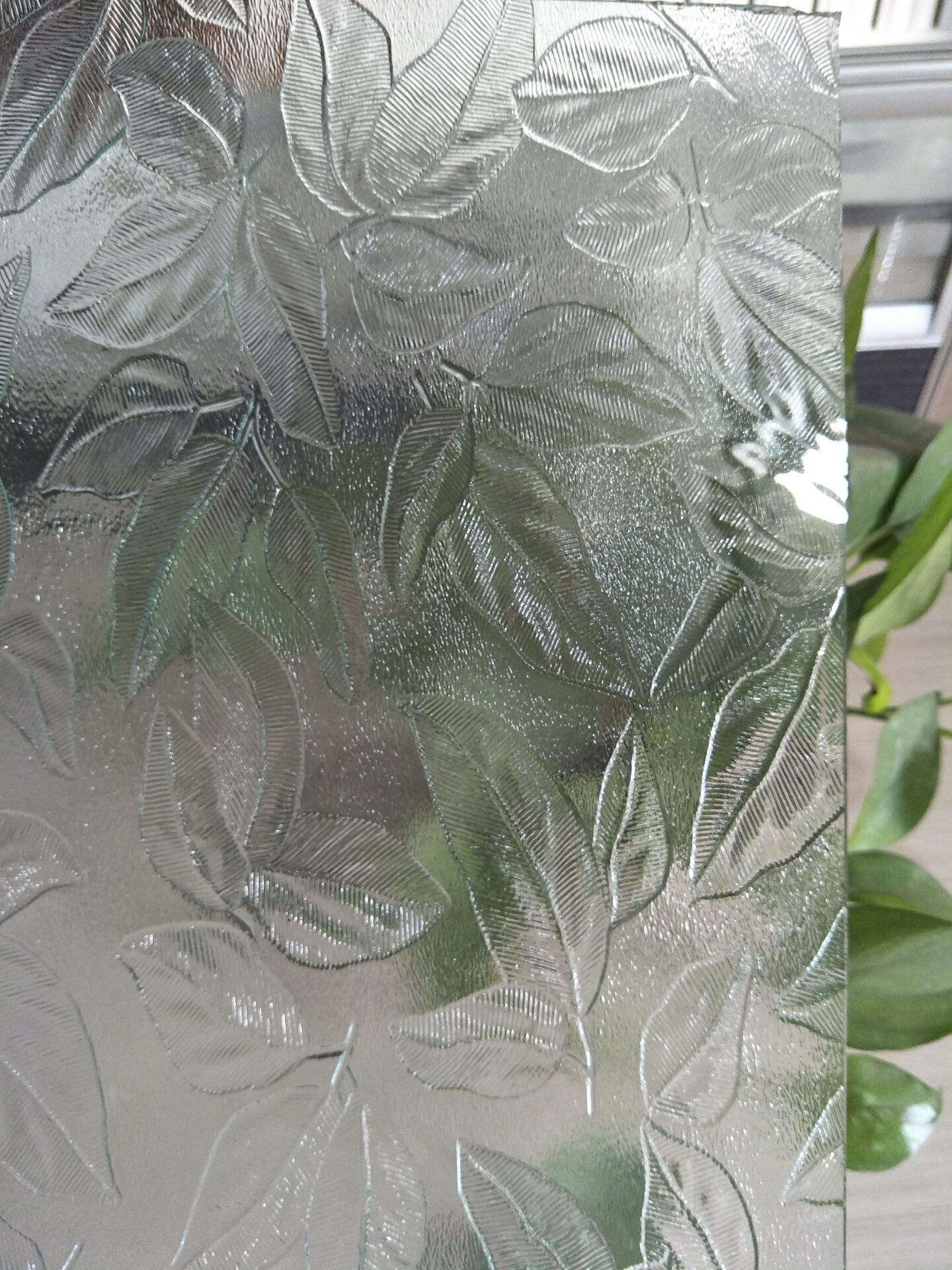 Various Model Patterned Glass 4mm 5mm 6mm Colored Frosted Glass For Windows