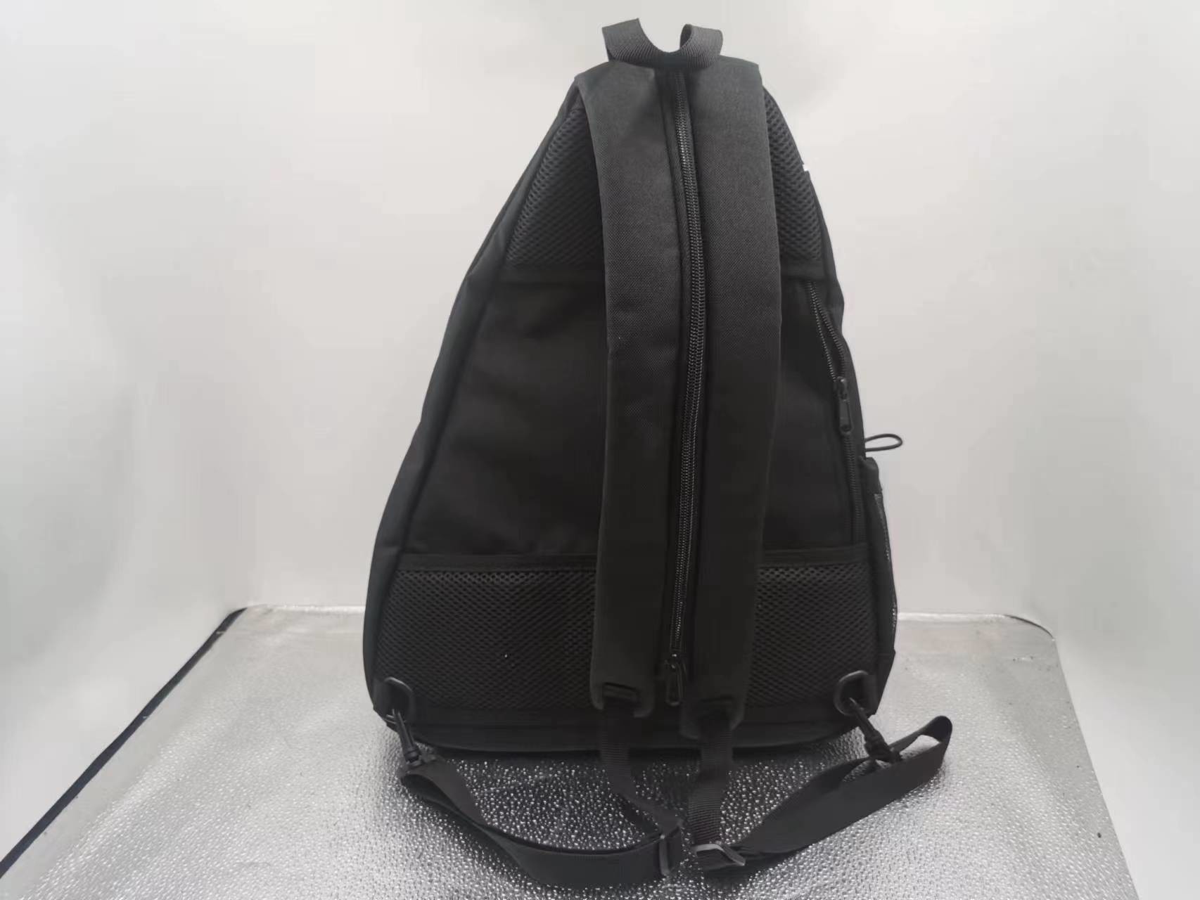 Convenient Pickleball Racket Carrier with Adjustable Shoulder Strap