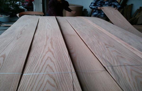 Buy cheap Red Oak Crown Cut Veneer Sheets For Furniture , Edge Banding from wholesalers