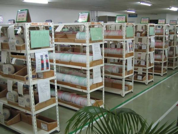 Height Adjustable 150kg Capacity Slotted Angle Shelving Boltless Angle Steel