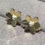 Van Cleef & Arpels Frivole earrings small model yellow gold round diamonds