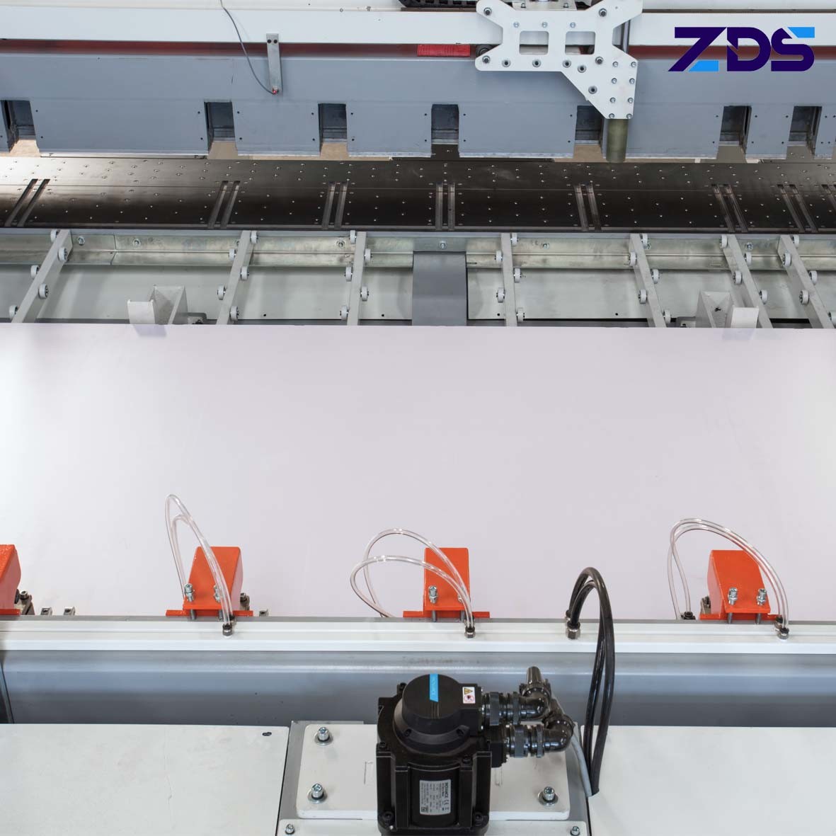 High Speed Electronic Heavy Duty Panel Saw CNC Cutting Saw For Woodworking
