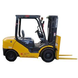 Buy cheap Komatsu 3 Tons Used Diesel Forklift 4.5m Lifting Height 3 Masts Stages 3000KG Load Capacity from wholesalers