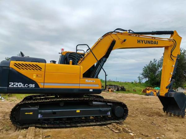 Buy cheap Hydraulic tracked excavator, original Hyundai 220LC-9 excavator Discounted Price from wholesalers