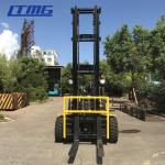 4 Tonne Four Wheel Drive Forklift , Double Mast Forklift With Fork Positoner