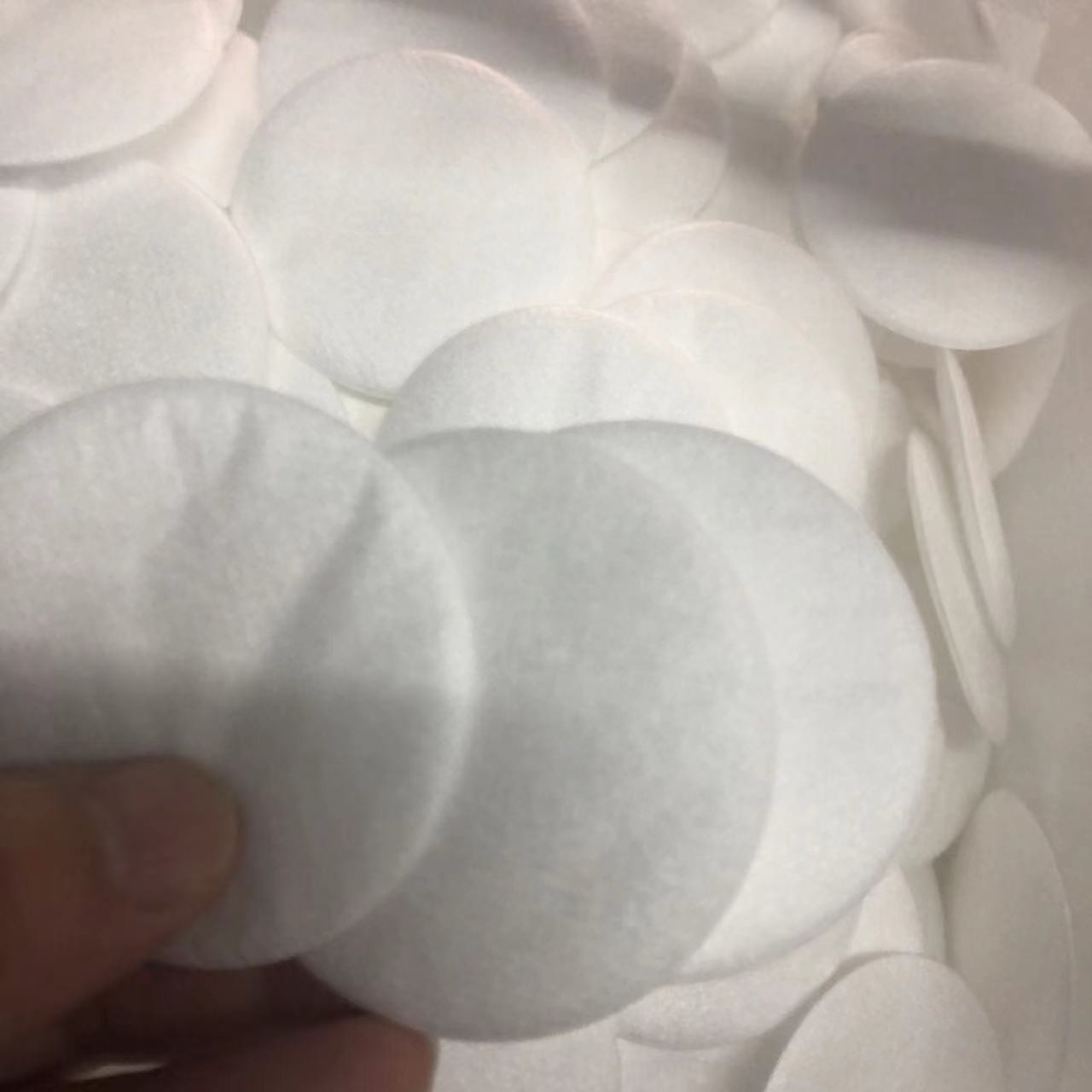 100.C Sterilizable Medical Filter Paper With 99.99% Filtration Efficiency HME Filter