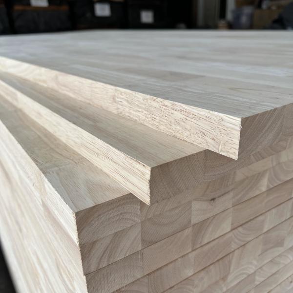 Buy cheap Smooth Durable Finger Joint Rubberwood Board , Moistureproof Rubber Tree Wood from wholesalers