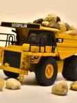 DM Caterpillar CAT775E Dumper Tipper Alloy Truck Model 1/64