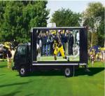 P10 High Brightness Outdoor Truck Walking Led Billboard With GPS